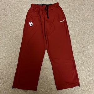 OU Nike sweats